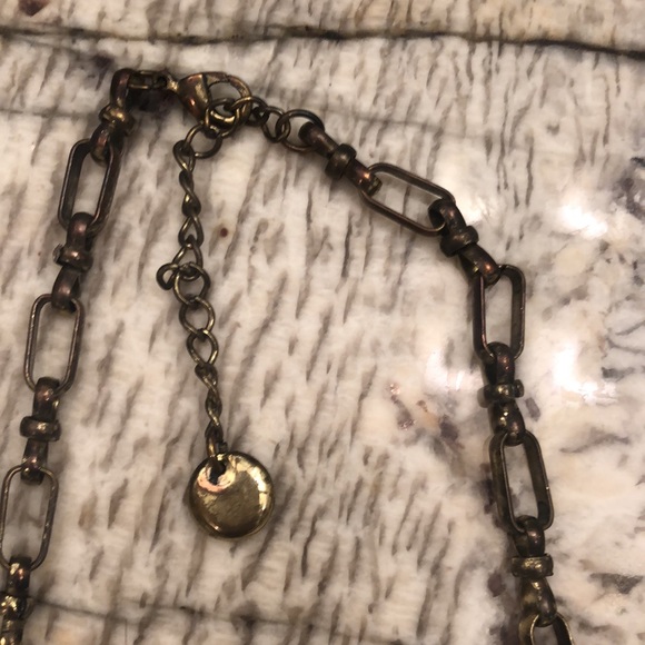 Large statement necklace - Picture 3 of 3